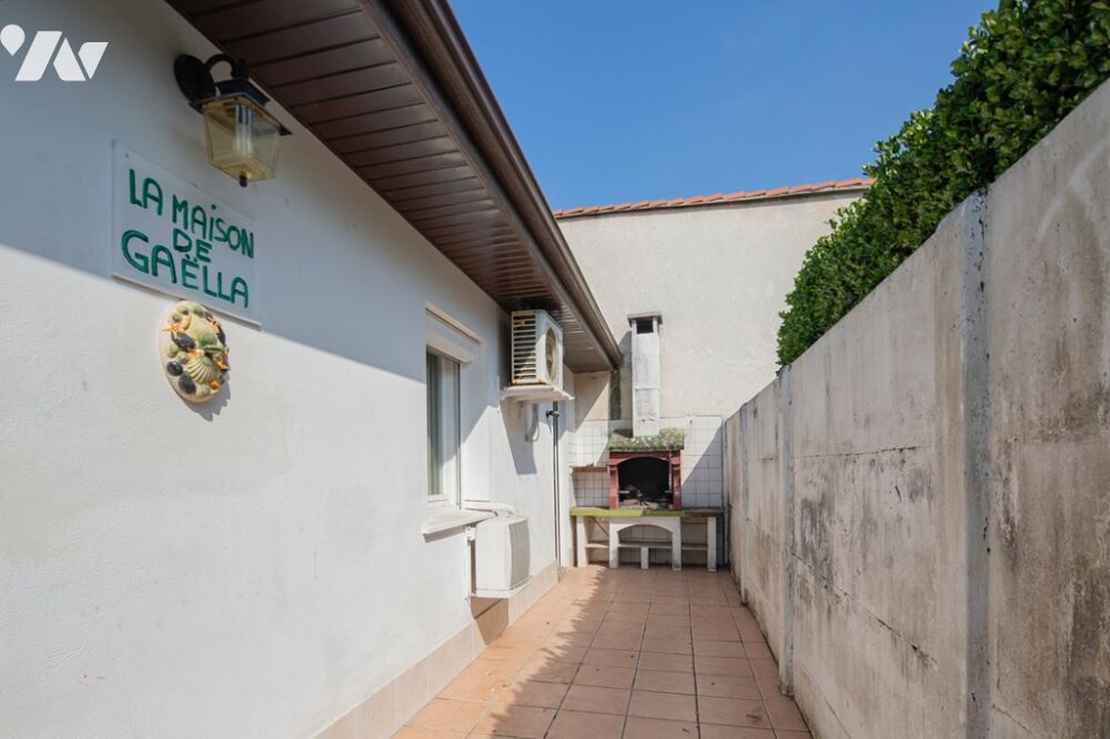 Echoppe simple en pierre de plain pied de 76,36 m² habitables sur parcelle de 118 m²