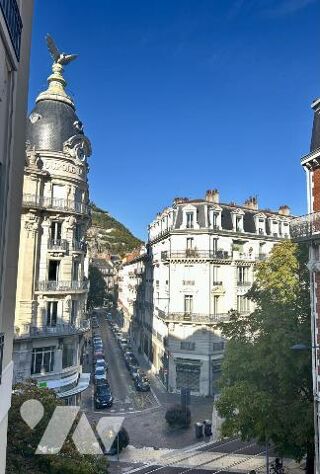  Appartement � vendre 4 pi�ces 181 m�