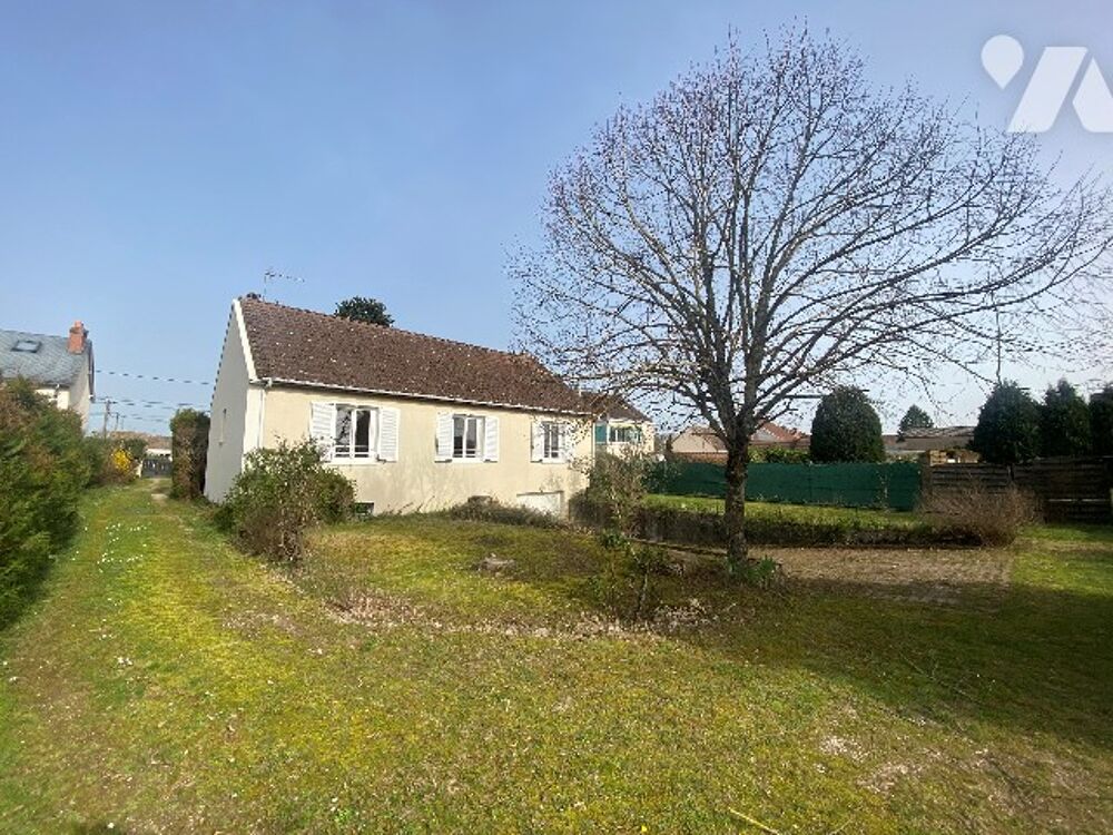 Maison sise a MAREAU AUX PRES comprenant 3 chambres, wc, salle de douche. Sous-sol total jardin
