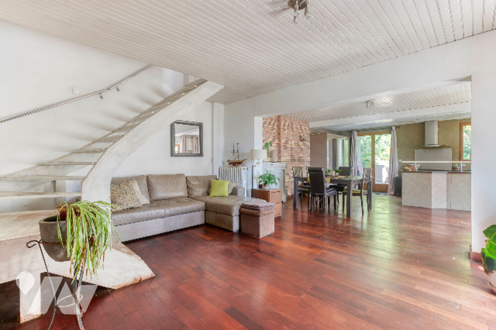 Vente Maison Propriété de caractère avec 2 maisons accolées, 216 m² et terrain de 1 500 m² à Juziers. Juziers