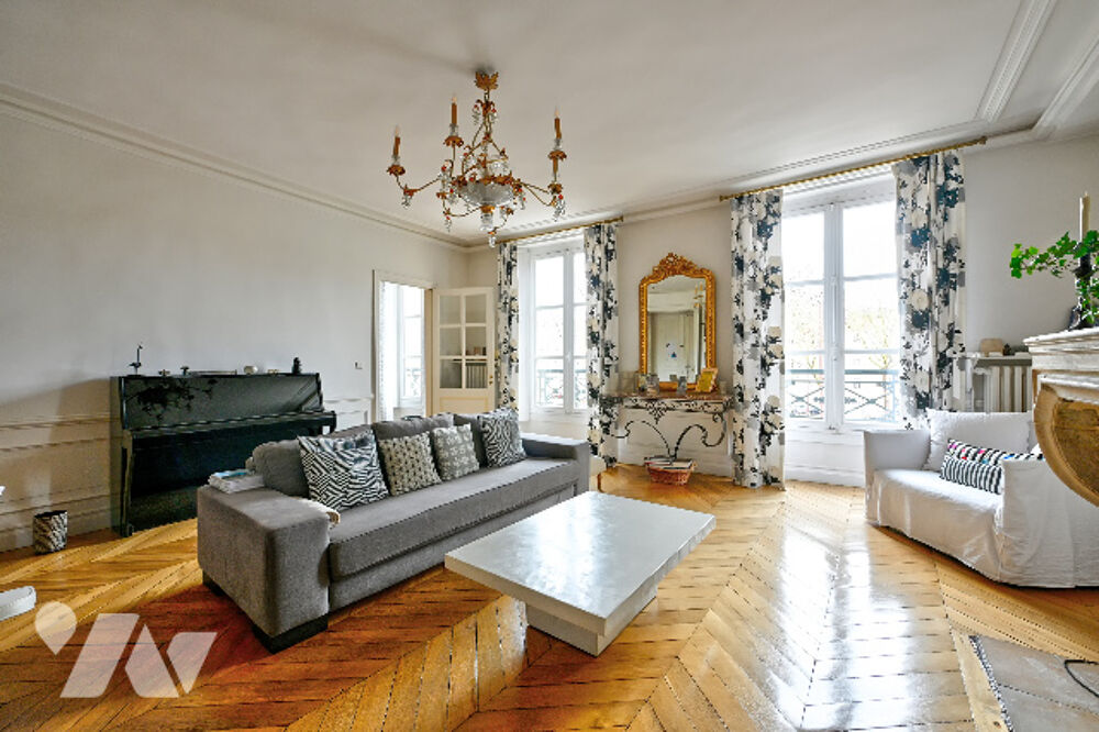 Vente Appartement Versailles av. de Saint-Cloud, 162 m², lumineux, 4 ch possibles, charme ancien, proche marché. Versailles