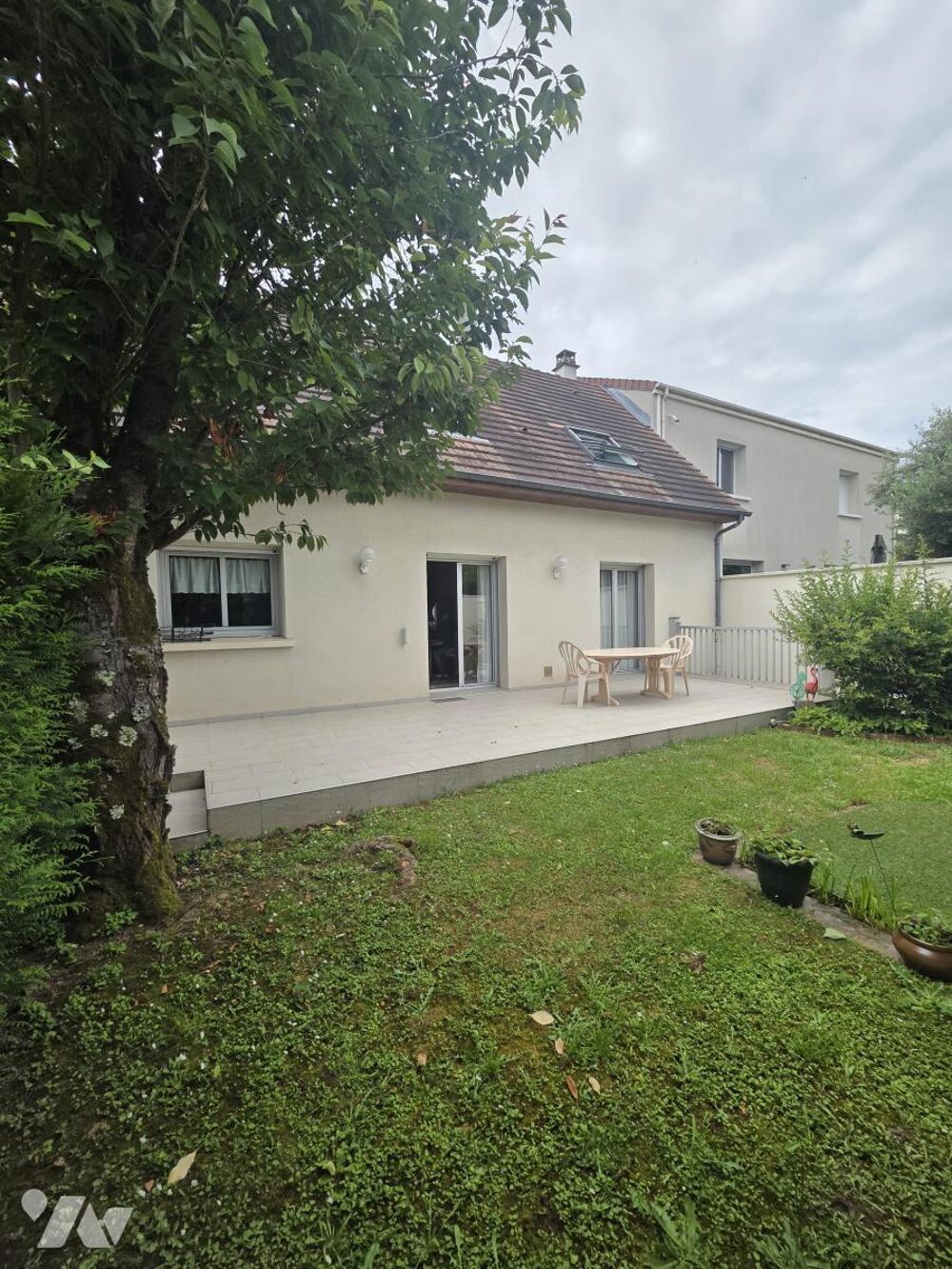 Vente Maison L'Hay les Roses - Maison avec sous-sol, comble aménagé et garages. Haÿ-les-roses