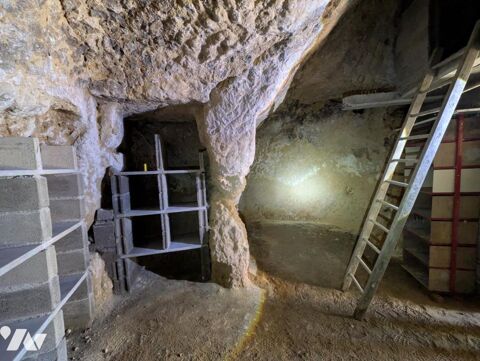   Cave Viticole à étage à rénover 