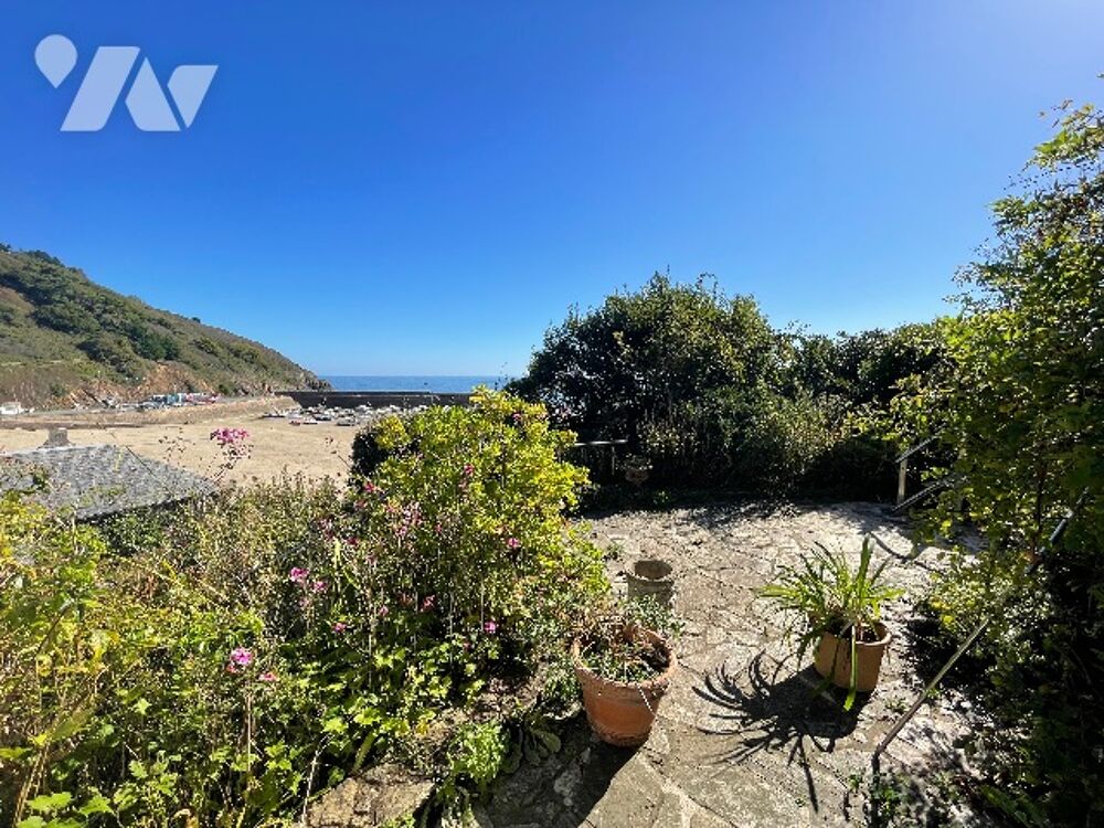 Site et une vue exceptionnels pour cette propriété de caractère sur 671 m² de jardin.