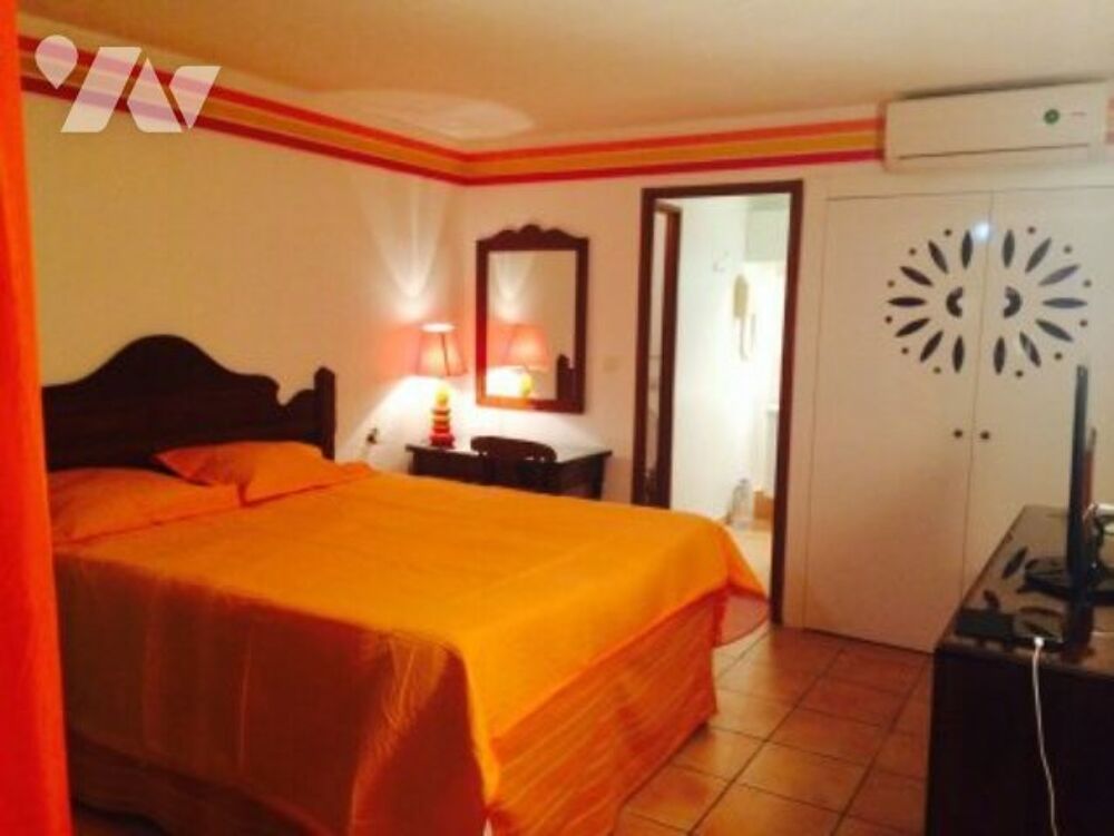 Vente Appartement RES BEAU STUDIO A CARITAN  : 1 gde chambre  meublée  avec une terrasse fermée et  sécurisée- Sainte-anne
