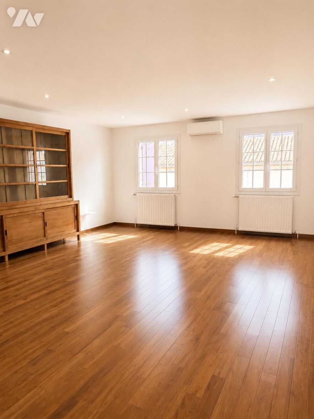 Vente Maison LAPALUD – Maison de ville rénovée de 192 m² avec grand garage et espace indépendant Lapalud