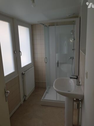  Appartement à louer 3 pièces 62 m²