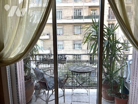   Appartement de Type 3 traversant de 75 m avec 2 balcons, tage lev avec ascenseur Appartement - 3 pice(s) - 75 m