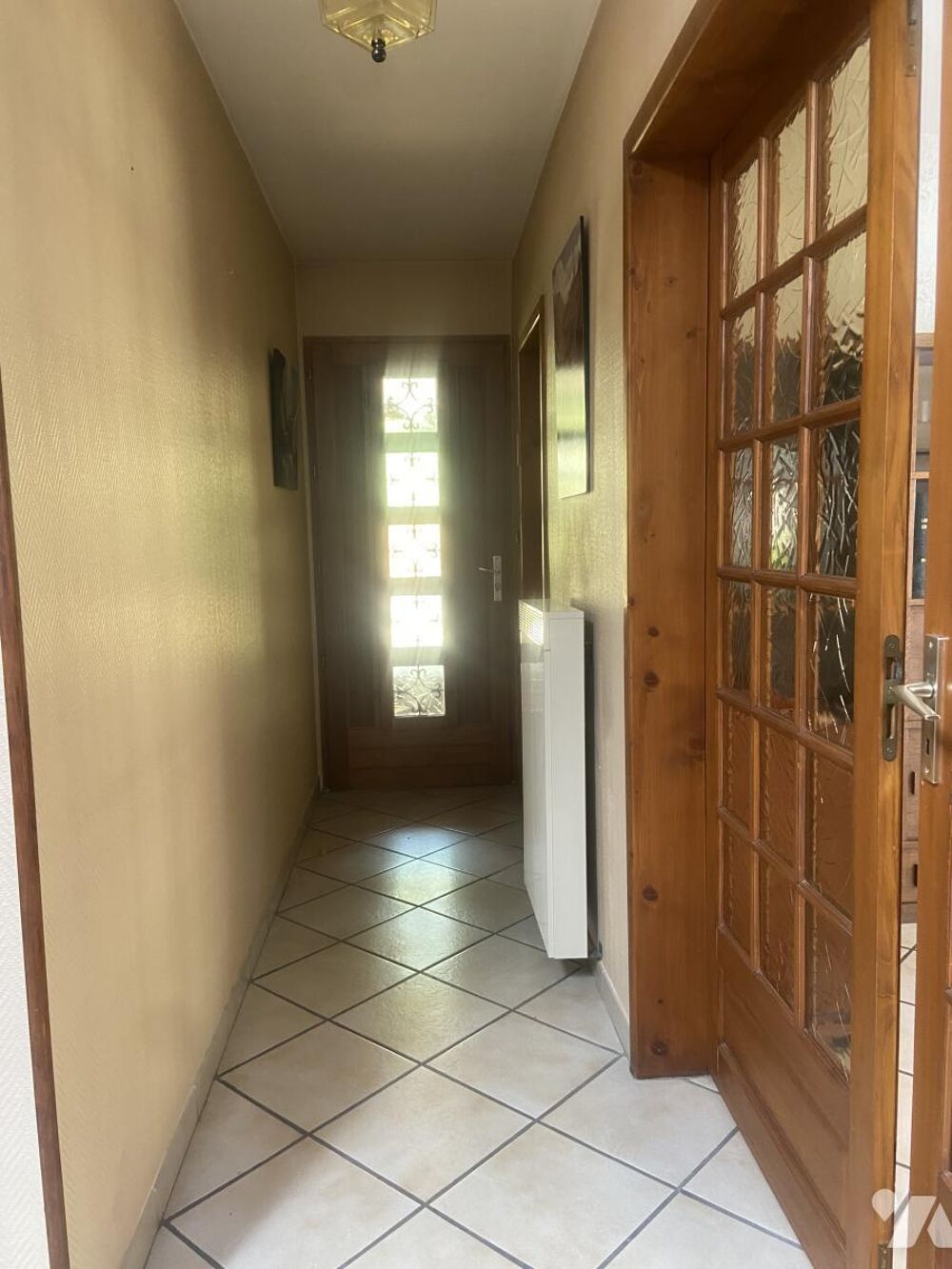 MAISON INDIVIDUELLE AVEC TERRAIN, GARAGE ET DEPENDANCES EN ANNEXE