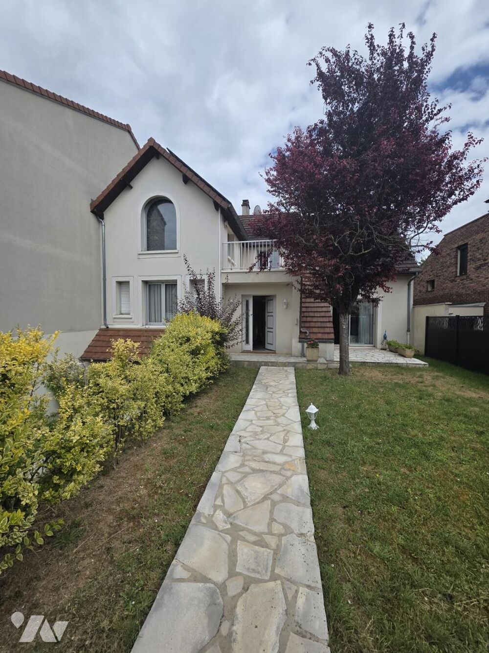 LHaÿ-les-Roses - Maison de 144 m² 3 chambres avec jardin, sous-sol total 48 m² et garage