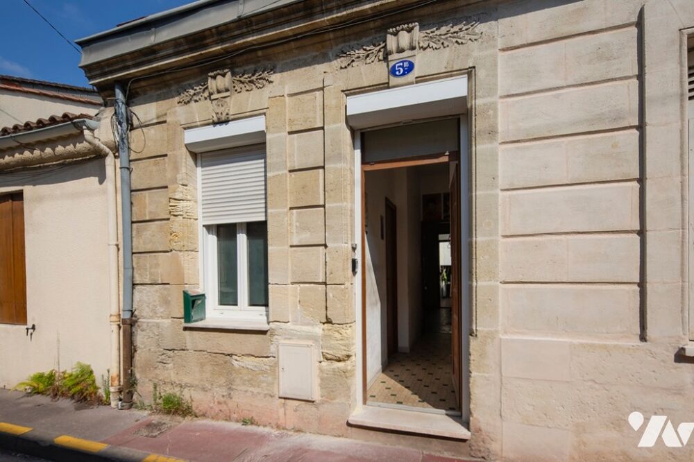 Echoppe simple en pierre de plain pied de 76,36 m² habitables sur parcelle de 118 m²