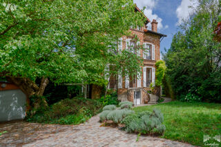  Maison � vendre 12 pi�ces 300 m�