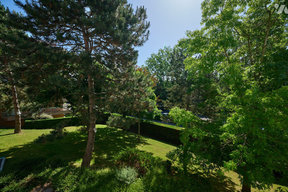 Vente Appartement Verrières le buisson- Apt familial - 84m2 - 3 Chambres - 2 sdb - grand balcon, cave et parking. Verrières-le-buisson