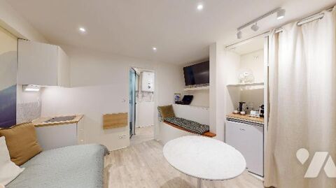 &Agrave; vendre, charmant local commercial de 14 m&sup2; id&eacute;alement situ&eacute; en centre-ville d'Aix-les-Bains. 94000 73100 Aix-les-bains