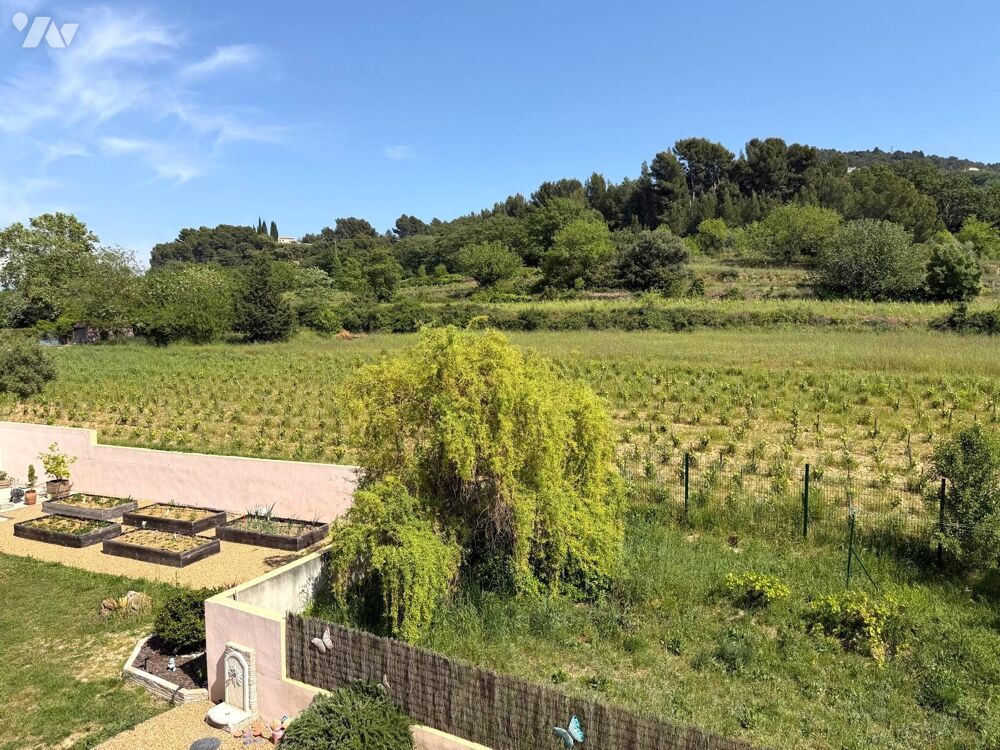 Vente Maison Maison de caractère d'environ 164 m² avec vue exceptionnelle sur les vignes – Calme absolu Cadière-d'azur