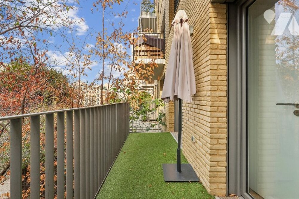 Vente Appartement Canal de l'Ourcq / Parc de la Villette, T2 de 40 m² avec balcon, 3ème étage avec ascenseur Paris 19