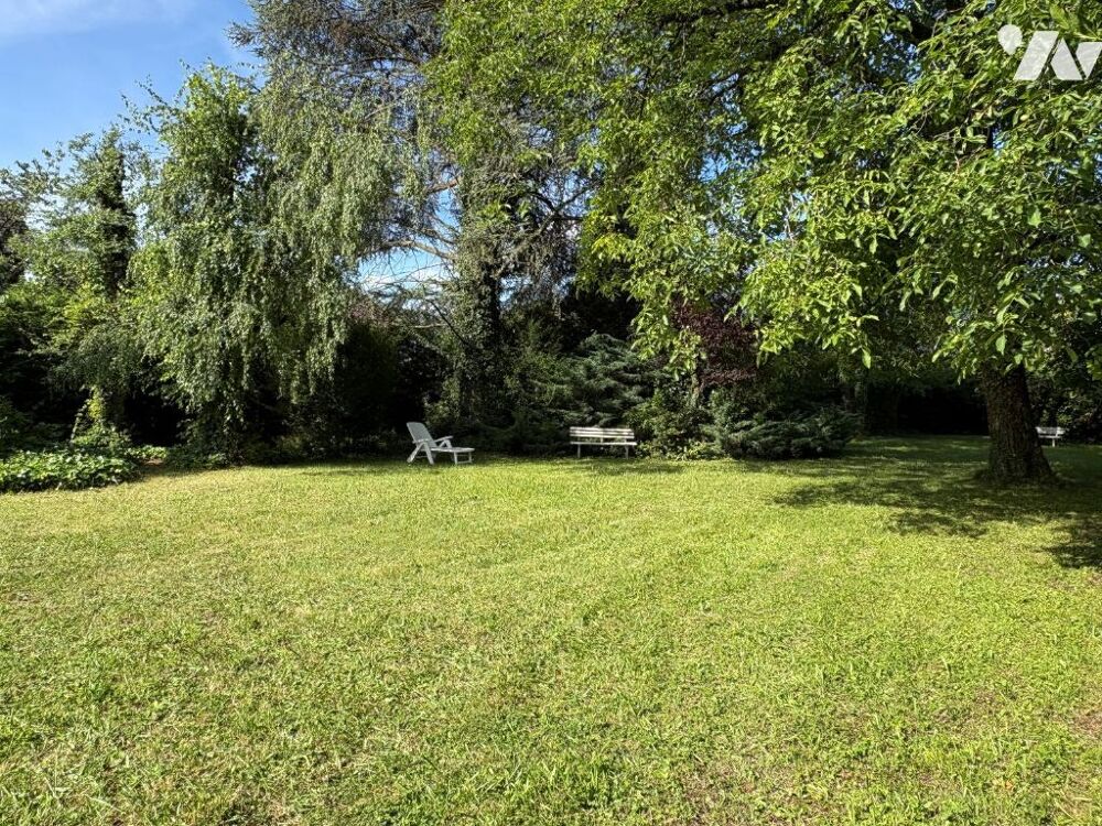 Vente Maison AIX-LES-BAINS, entre ville et Lac, Maison de ville et de charme des années 30 sur 1633 m² de terrain Aix-les-bains