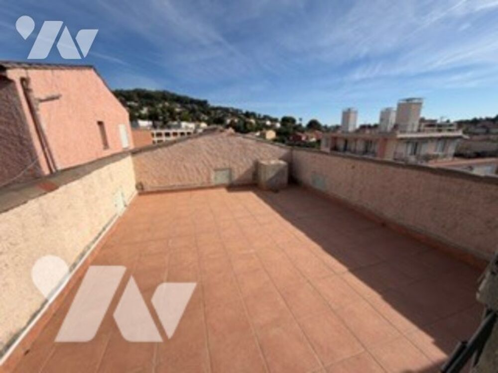 Vente Appartement Vallauris  dans résidence avec piscine Appartement Duplex 3 pièces   de 63 m² Vallauris