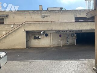  Parking / Garage à vendre 