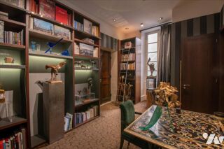  Appartement  vendre 7 pices 240 m Chambry