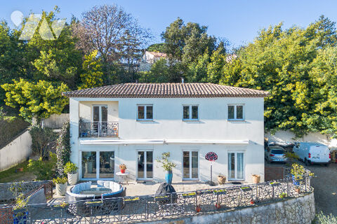   TANNERON, quartier des Plaines, maison de 2007, 211 , 211 m� , 2 appartements, terrain 5730 m�. Maison - 7 pi�ce(s) - 211 m�