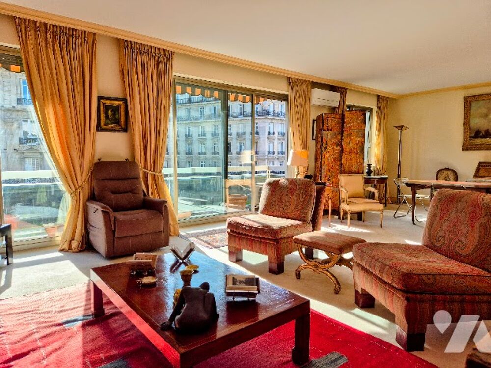 Vente Appartement PARIS XVIIe – WAGRAM – BEL APPARTEMENT FAMILIAL TRAVERSANT DE 152 m² – BALCON – 3/4 CHAMBRES Paris 17