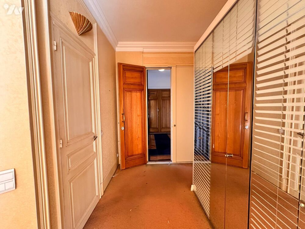 Vente Appartement A vendre - 3 square Villaret de Joyeuse - PARIS 17 - appartement 2 pièces de 60 m² Paris 17