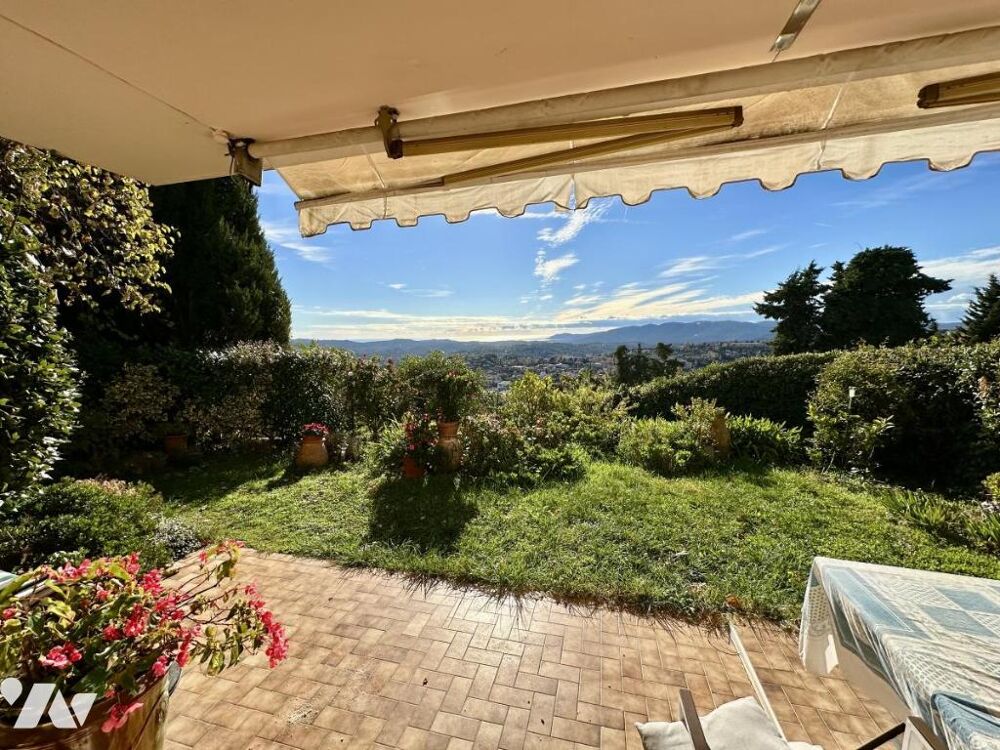 GRASSE - BEAU REZ DE JARDIN DE 105M² AVEC VUE MER