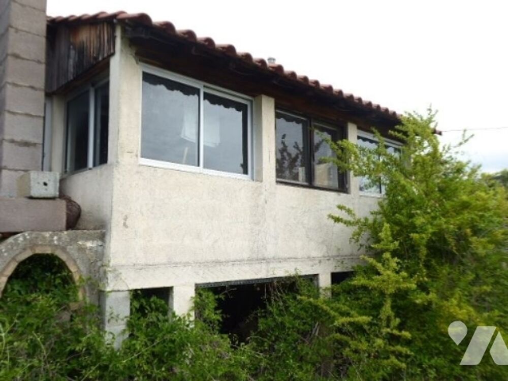 Vente Maison une maison individuelle a rénover de plain-pied, complétée par plusieurs annexes et garage. Montagnac-montpezat