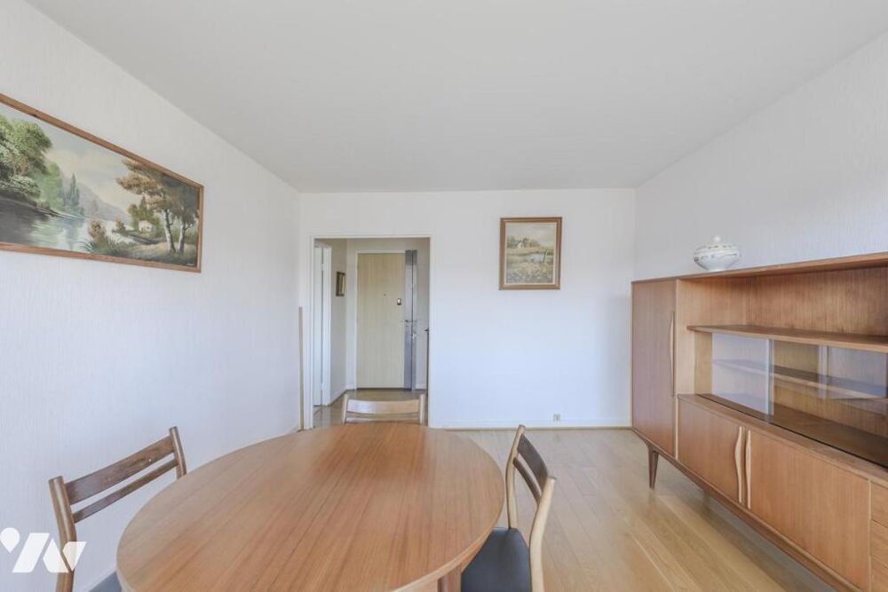Vente Appartement Appartement de 65 m² à Colombes, comprenant trois pièces dont deux chambres. Colombes