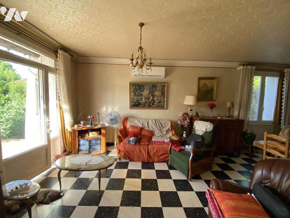 VIOLES, maison avec jardin et dépendances