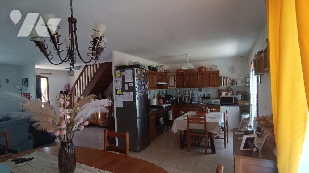 Vente Maison Sur la commune de Lorrez-le-Bocage, pavillon familiale de 136 m² sur 1681 m² de terrain, 4 chambres. Lorrez-le-bocage-préaux