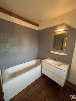  Maison à louer 1 pièce 42 m²