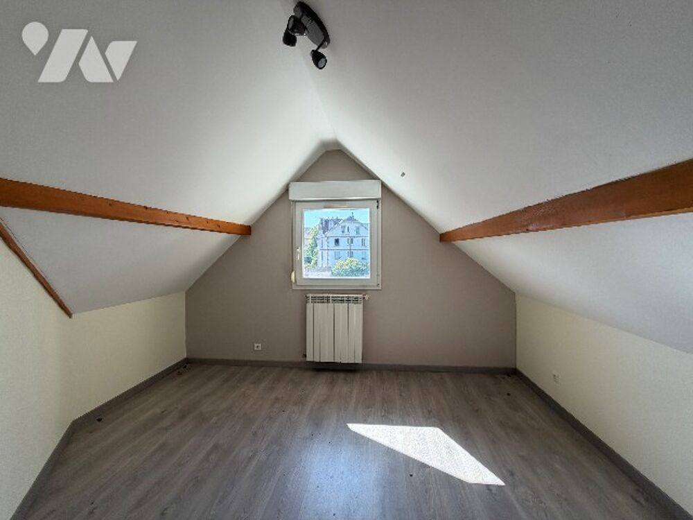 Vente Immeuble IMMEUBLE RUE NICOLAS BRUAND  Deux appartements/ Deux locaux Besançon