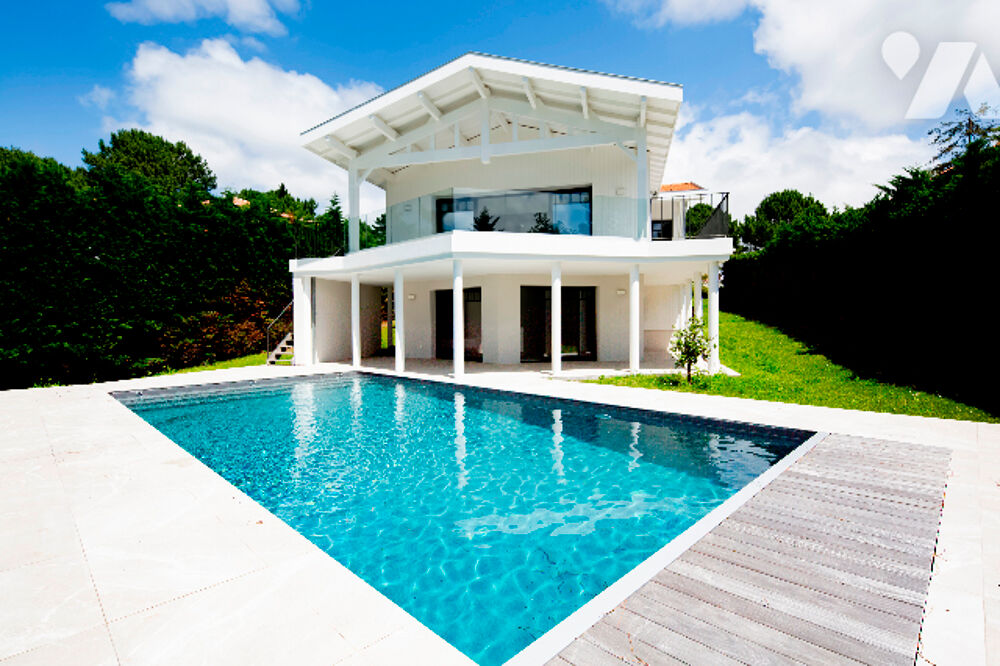 Vente Maison Villa d'exception d'une surface de 238 m² habitables environ sur terrain de 1327 m² avec Piscine Teste-de-buch