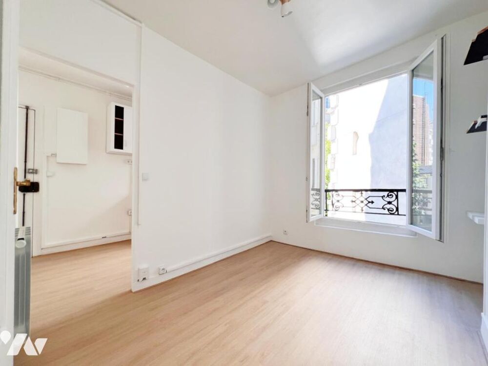 Vente Appartement Studio rénové de 18,99 m², lumineux, DPE C, cave, au cœur de Jules Joffrin, sans vis-à-vis. Paris 18