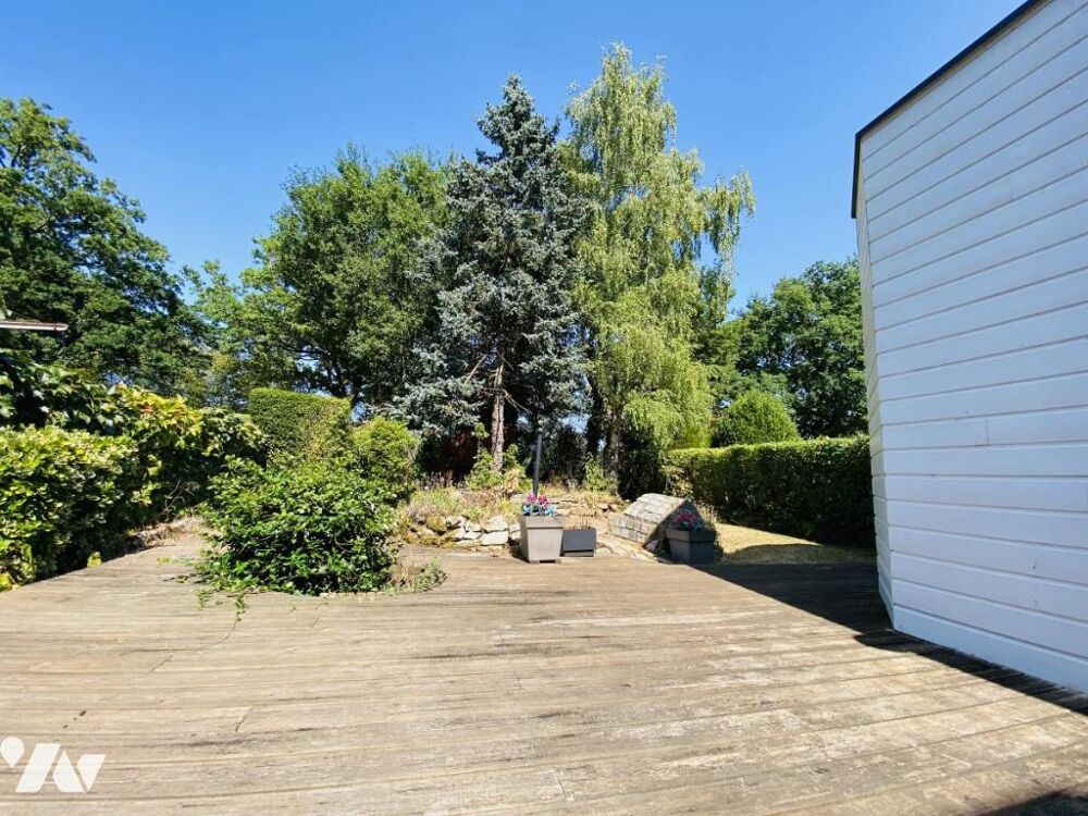 Plescop  Maison familiale 4 chambres avec vie de plain-pied, garage et combles aménageables
