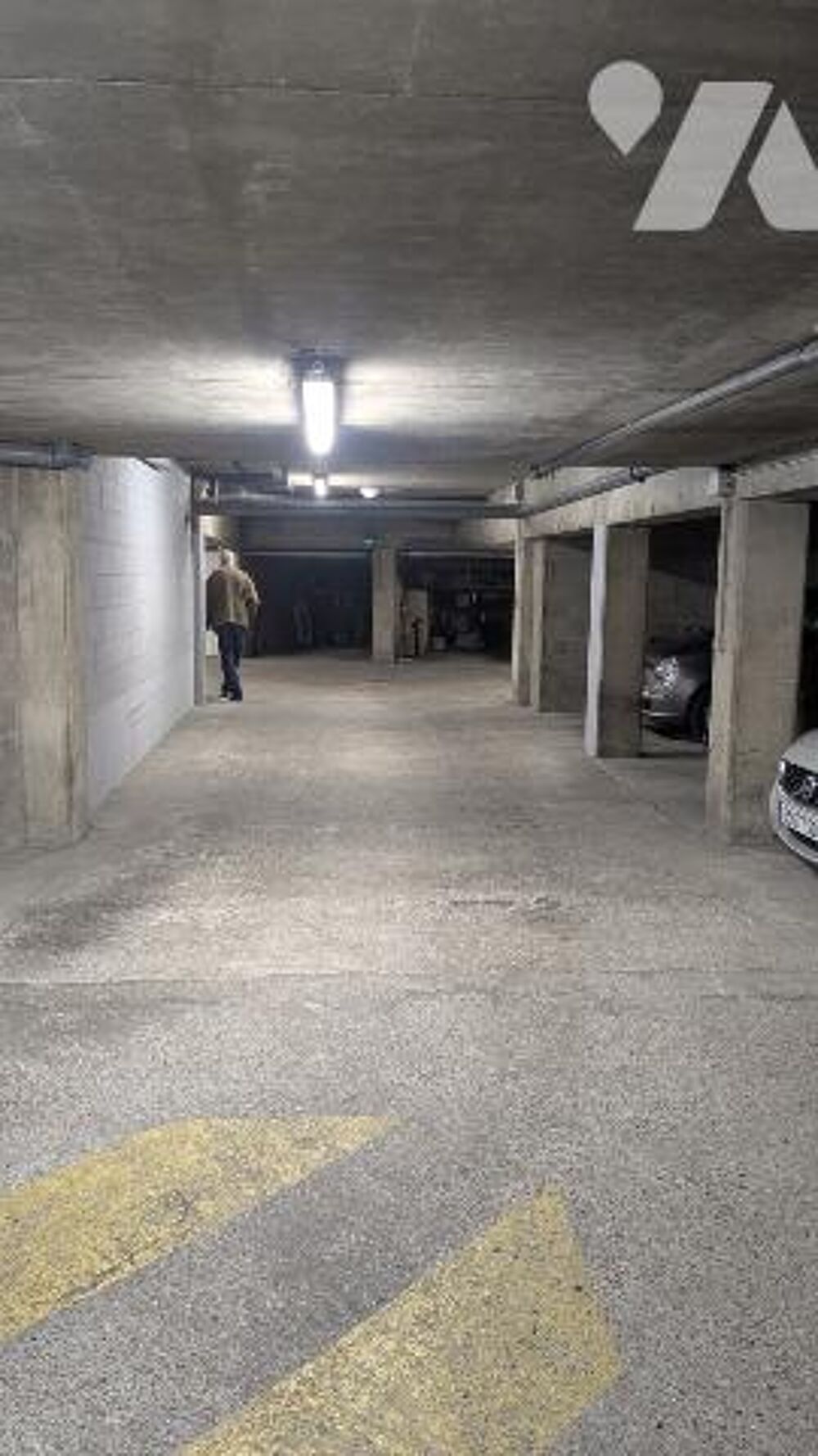 Vente Parking/Garage A Tours (37000), 24 rue de Clocheville, Garage clos de 13,5m² au sous-sol de l'ensemble immobilier Tours