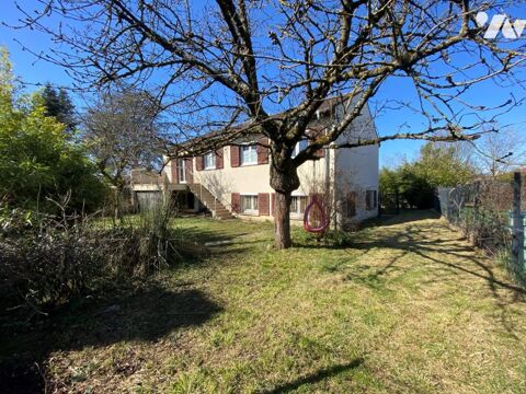   Maison F7 au calme avec jardin Maison - 7 pi�ce(s) - 180 m�