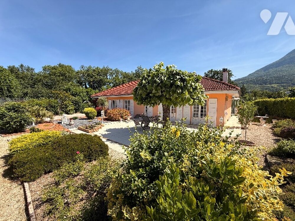 Belle maison de plain-pied à Mouxy  132 m² + véranda  Quartier calme, sans vis-à-vis