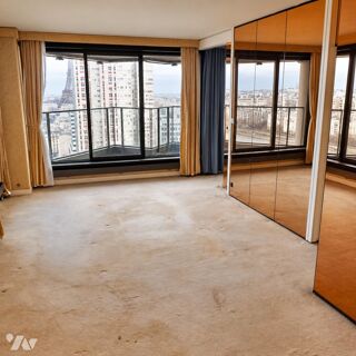 Vente Appartement Appartement de 48.1m² triples balcons/expositions, une chambre , une cuisine + box. Tour Totem 75015 Paris 15