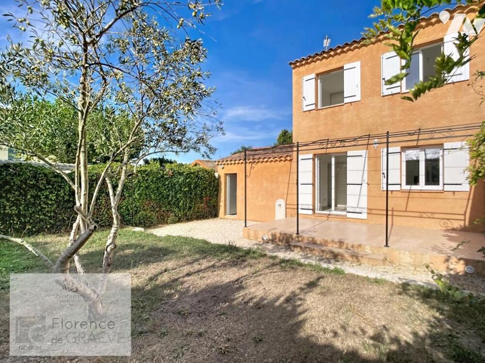 Maison mitoyenne avec jardin et garage