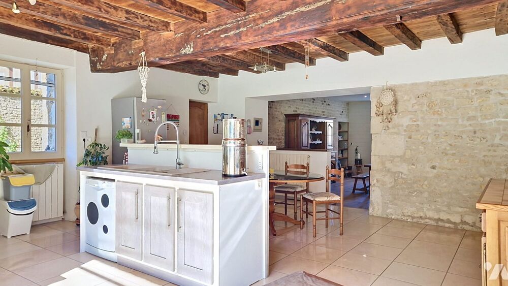 Vente Maison Maison à vendre Périgné Périgné