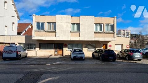 B&acirc;timent &agrave; usage de bureaux avec parking situ&eacute; au centre ville de PONTARLIER 282840 25300 Pontarlier