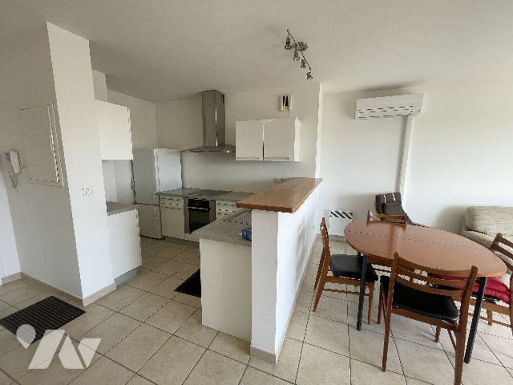Vente Appartement Appartement deux pièces + terrasse et double box Marseille 8