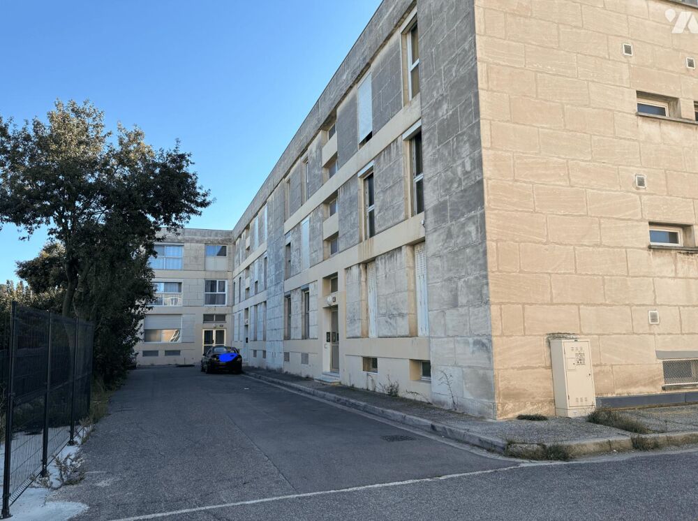 Vente Appartement APPARTEMENT 4 PIECES A RENOVER + GRAND GARAGE Saint-chamas