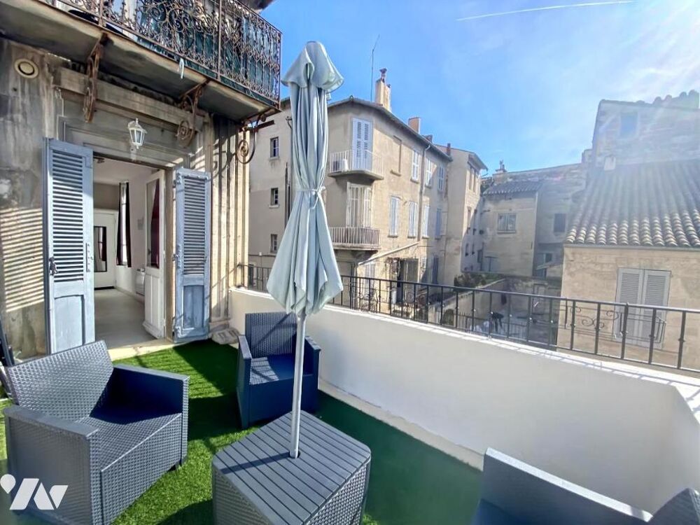 AVIGNON IM, rue J. Vernet, studio avec terrasse
