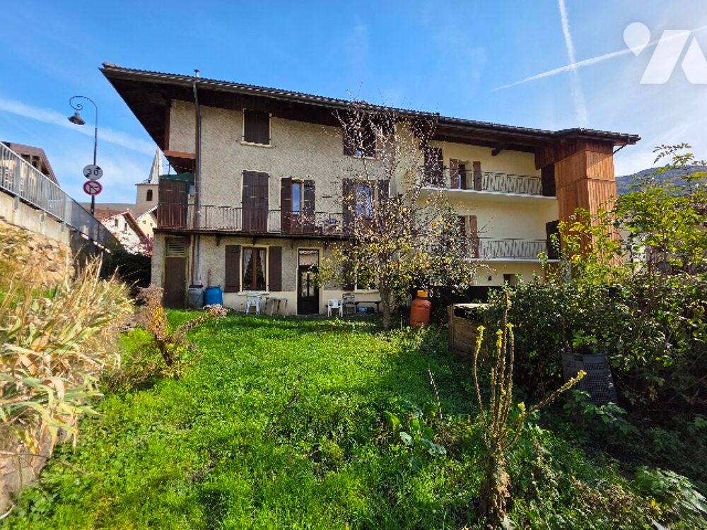 Vente Maison Maison de ville de 258 m² avec jardin, située à proximité de la station LA PLAGNE (Savoie) Aime-la-plagne