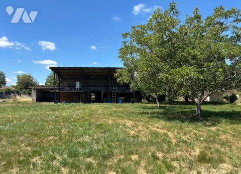 Type de Bien : Grange / Hangar avec le terrain attenant. 45000 31360 Saint-martory