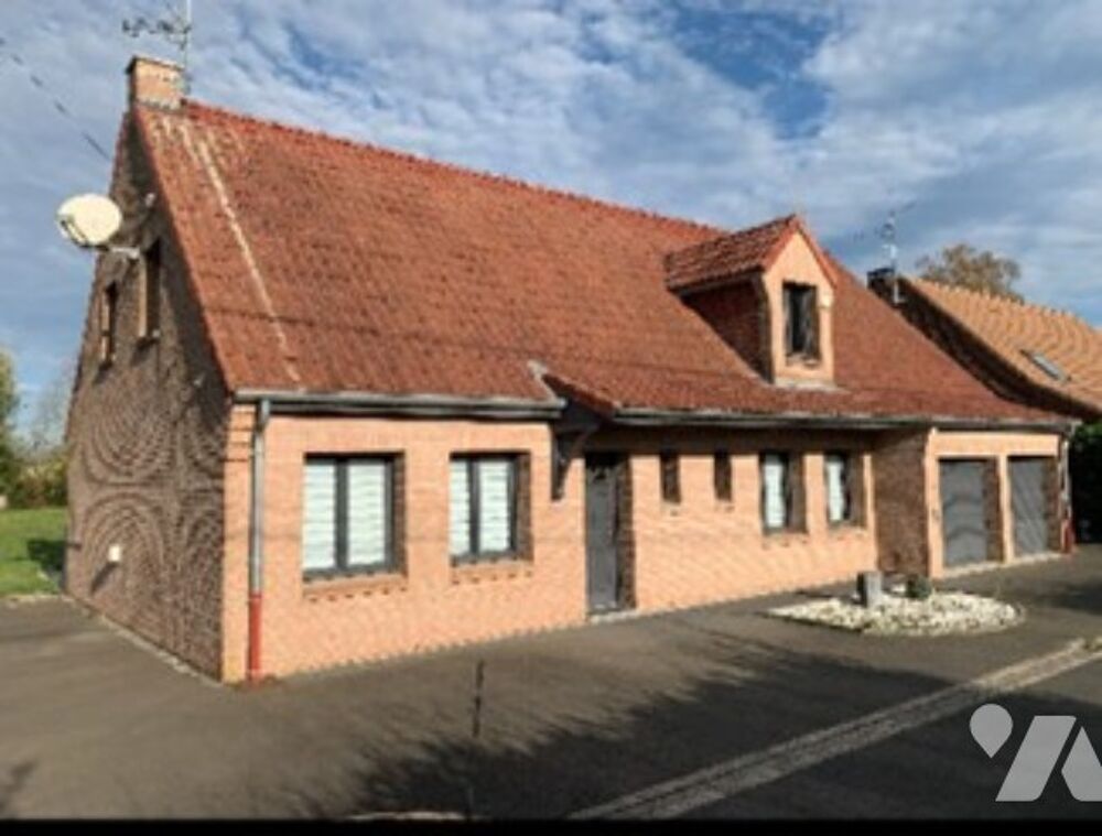 Vente Maison Maison de 162 m² comprenant 7 pièces, dont grande pièce de cuisine/séjour, 4 chbres, garage double. Hergnies